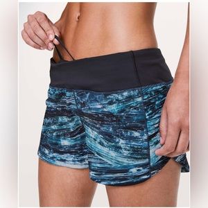 Lululemon Speed Up Short *Long 4" in Shorelines Multi Blue / Black Size 6